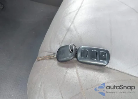 2002 Toyota Sequoia Sr5 V8 z USA, uszkodzony, nr VIN 5TDZT34A52S115213